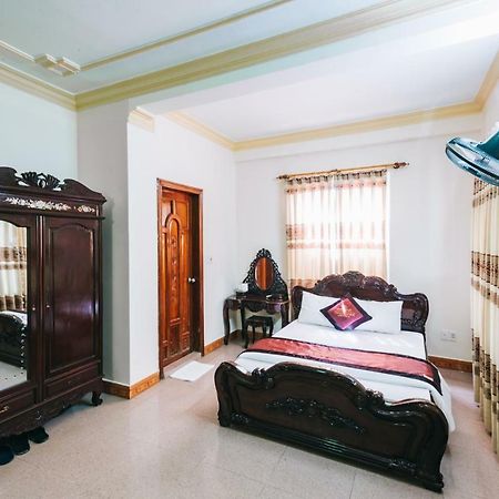 Khach San Thanh Loan Hoang Nga Buitenkant foto